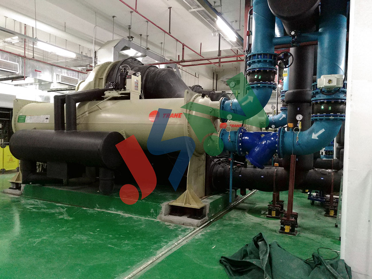 天加螺桿機管道安裝JA.jpg 天加螺桿機管道安裝JA.jpg